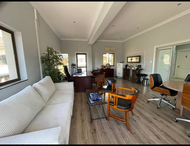 241M² OFFICE TO LET IN RIVONIA